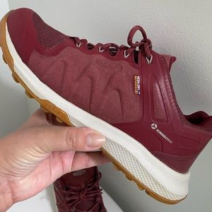 Keen Waterproof Hiking Shoes/ Sneakers